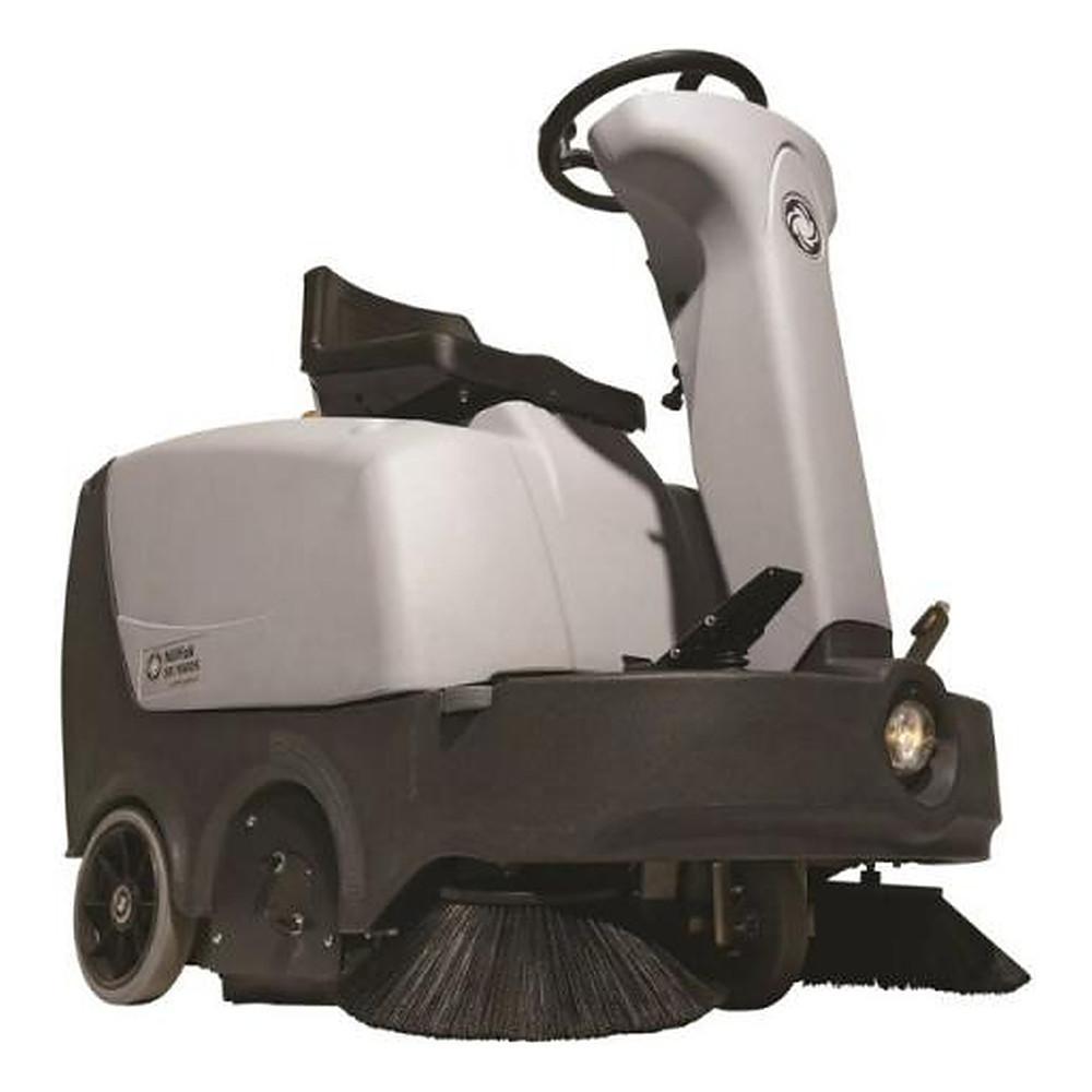 Spazzatrice Nilfisk SR 1000S uomo a bordo